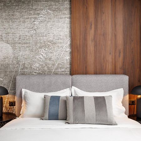 Mandala Designer Apartments With Free Private Parking, Near Mall Coresi Брашов Екстериор снимка