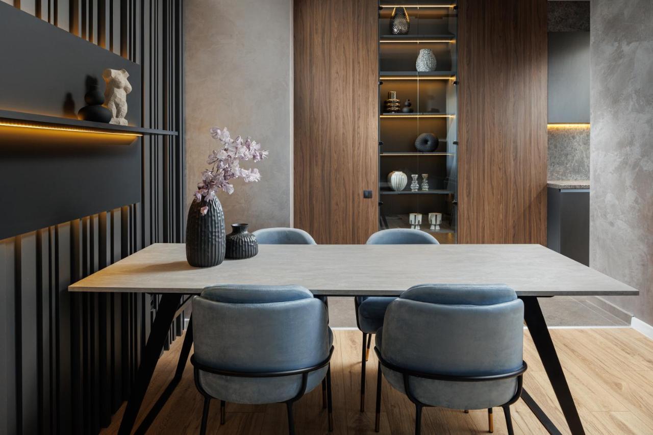 Mandala Designer Apartments With Free Private Parking, Near Mall Coresi Брашов Екстериор снимка