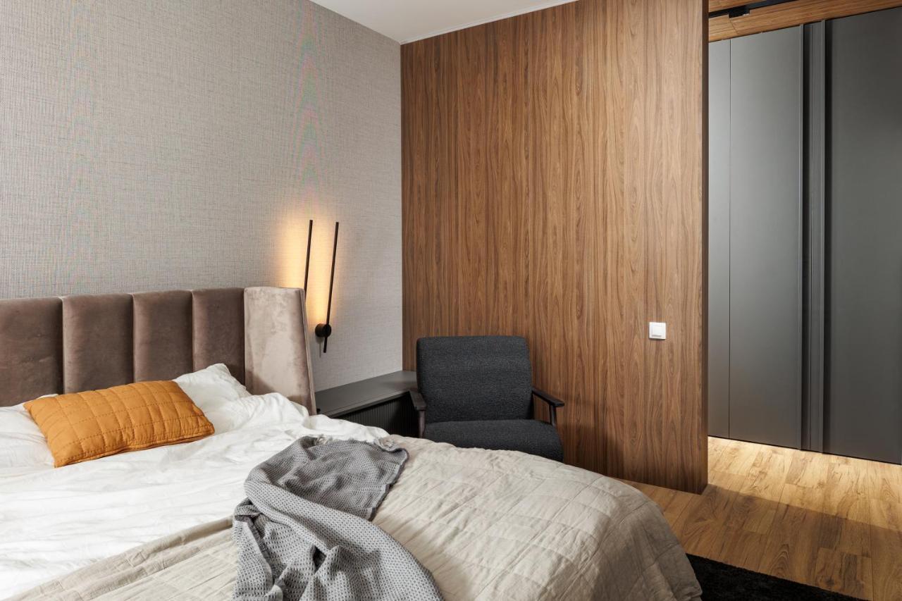 Mandala Designer Apartments With Free Private Parking, Near Mall Coresi Брашов Екстериор снимка