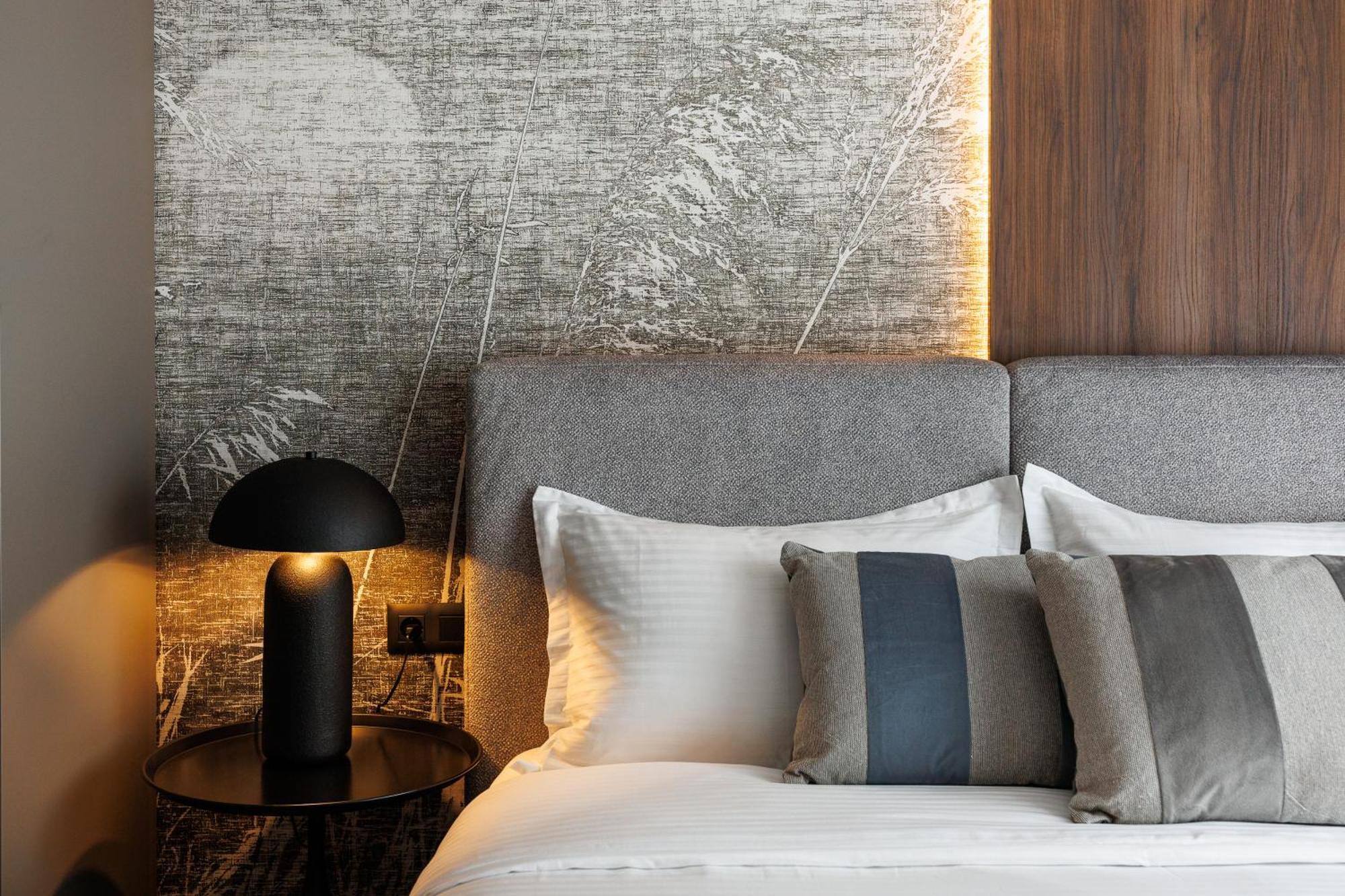 Mandala Designer Apartments With Free Private Parking, Near Mall Coresi Брашов Екстериор снимка