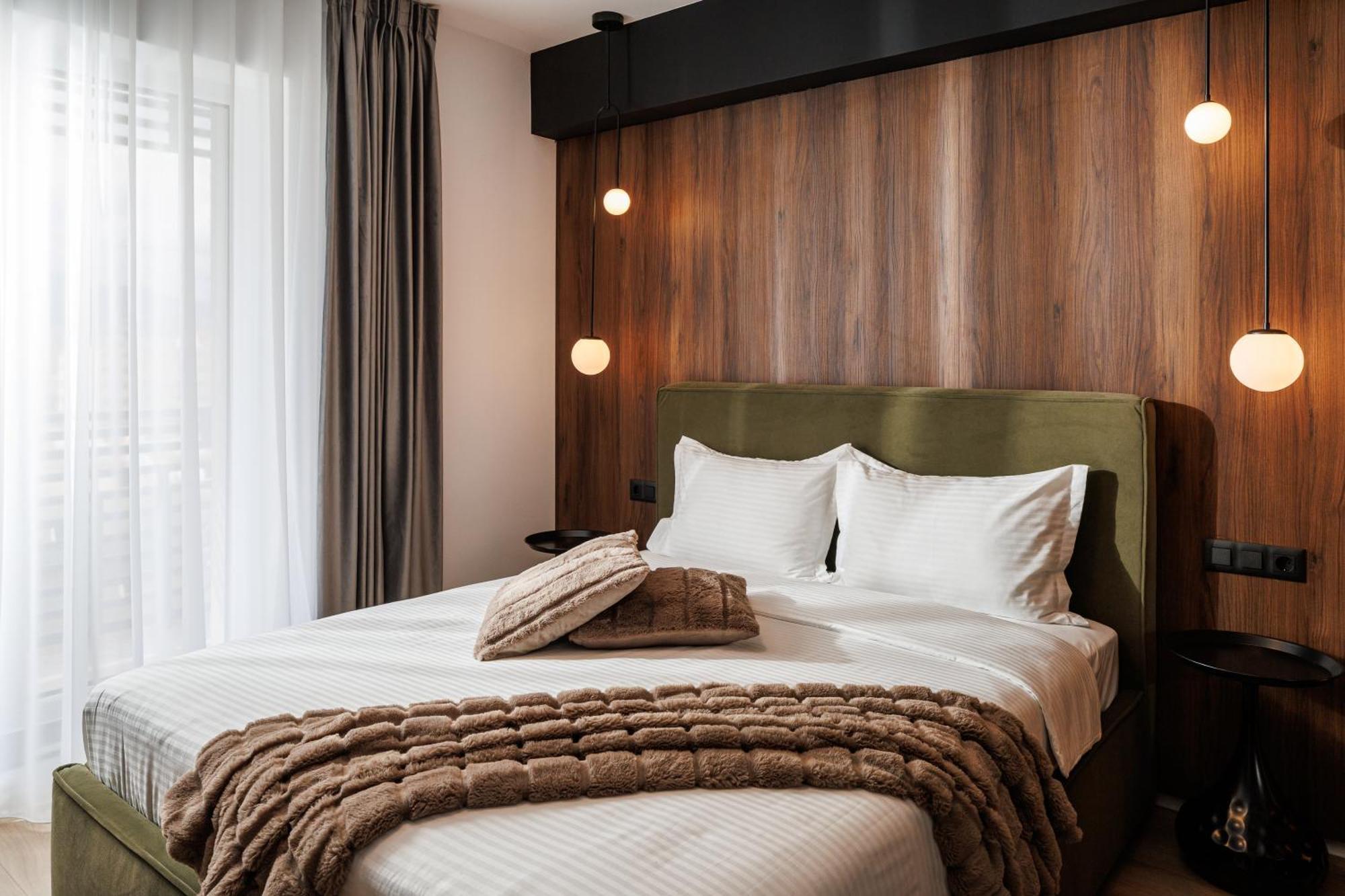 Mandala Designer Apartments With Free Private Parking, Near Mall Coresi Брашов Екстериор снимка