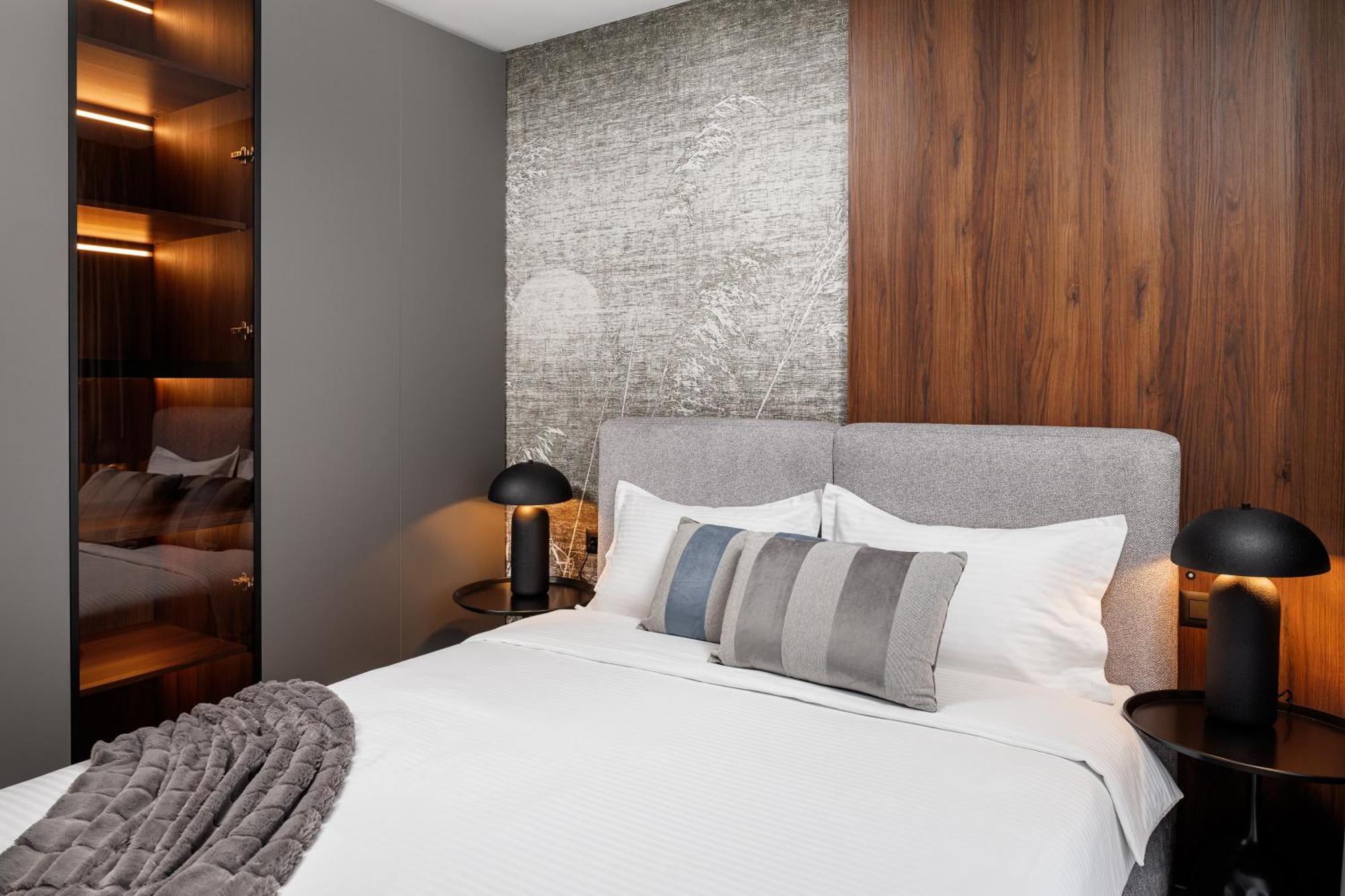 Mandala Designer Apartments With Free Private Parking, Near Mall Coresi Брашов Екстериор снимка